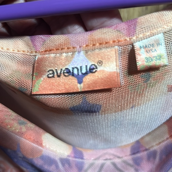 Top - Picture 2 of 4